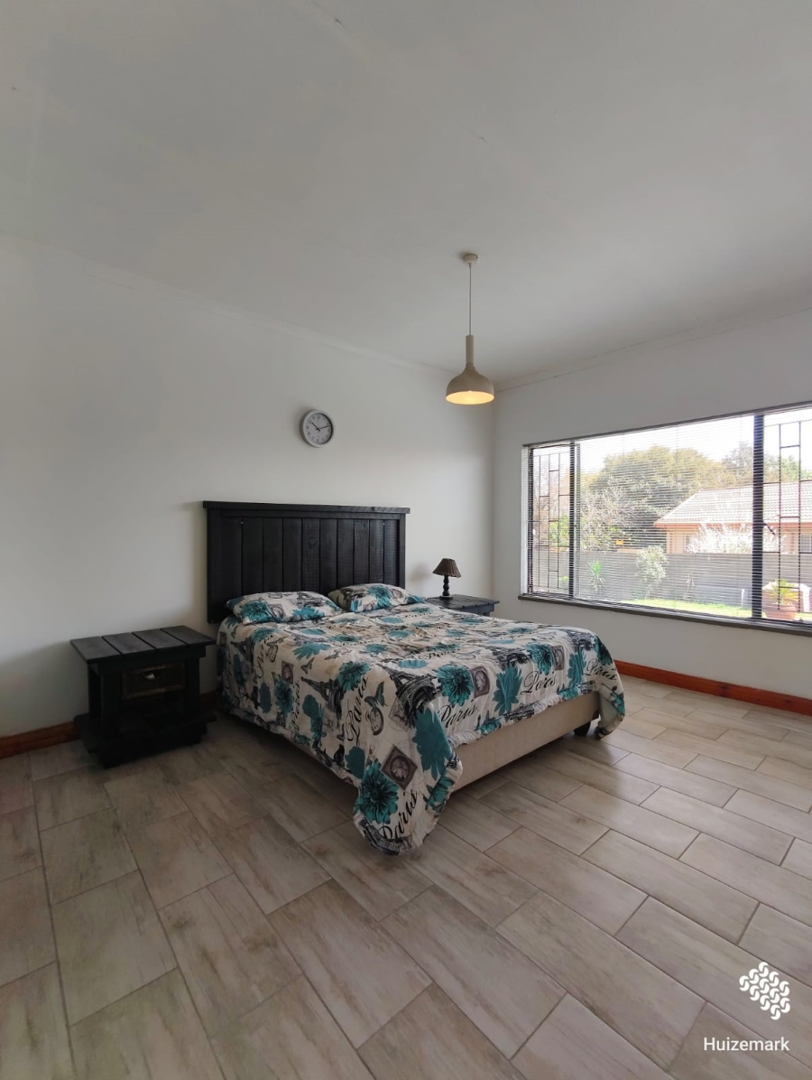 4 Bedroom Property for Sale in Roodia Free State